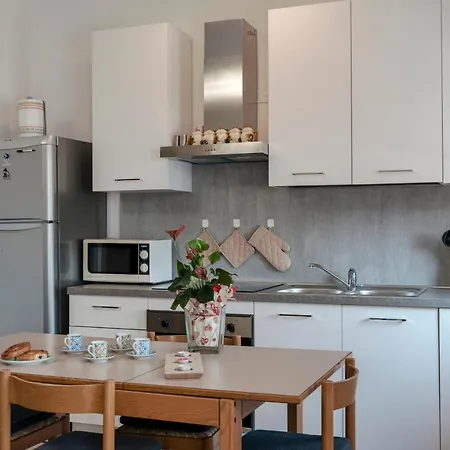 Apt24 - The Essential